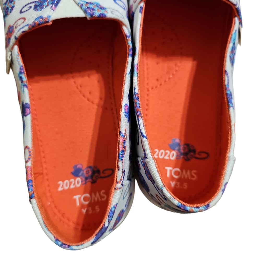 S:3.5 Toms Youth Slip on Shoes - Picture 3 of 14